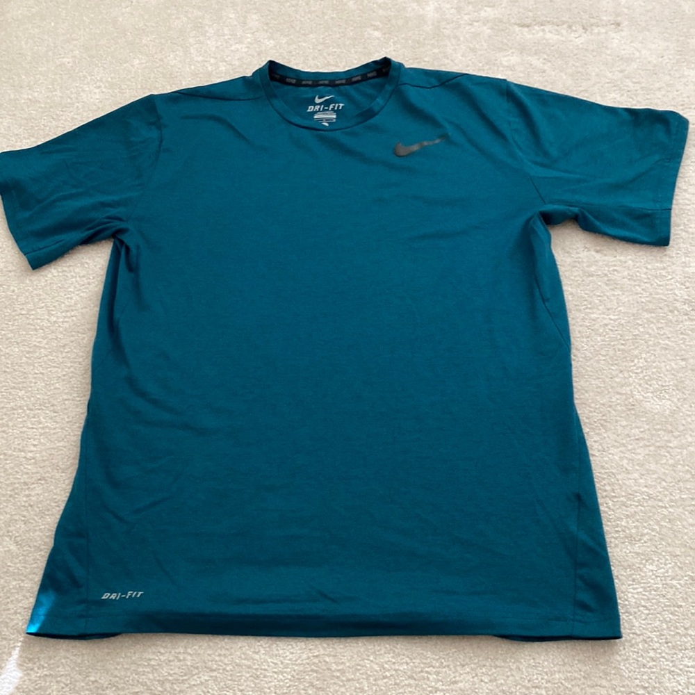 Nike Dri Fit tee - dark teal blue